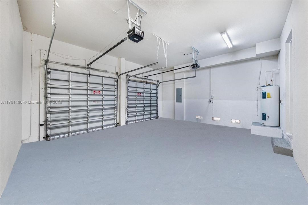 Vendido Recientemente: $506,000 (4 camas, 2 baños, 2201 Pies cuadrados)