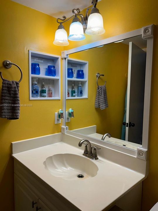 En Venta: $413,000 (2 camas, 2 baños, 1226 Pies cuadrados)