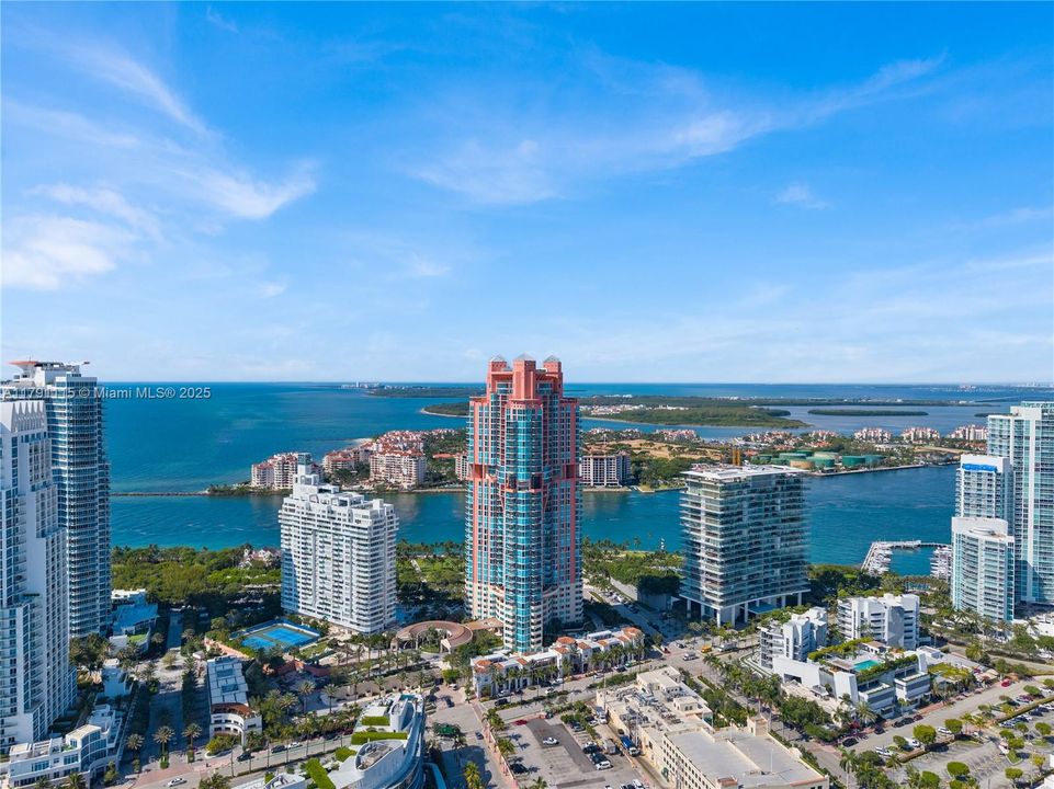 待售: $3,950,000 (3 贝兹, 2 浴室, 2355 平方英尺)