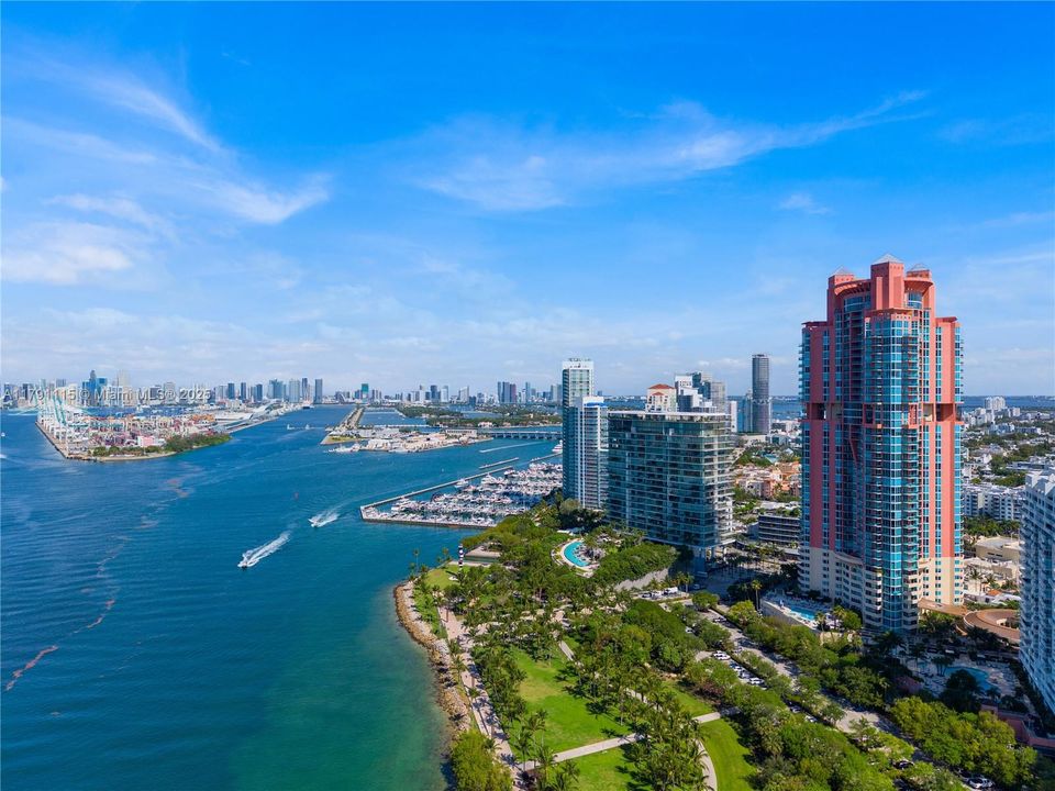 待售: $3,950,000 (3 贝兹, 2 浴室, 2355 平方英尺)