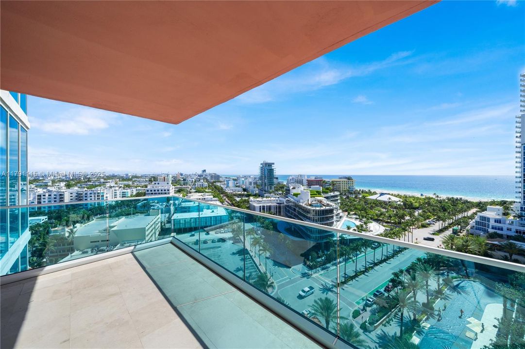 待售: $3,950,000 (3 贝兹, 2 浴室, 2355 平方英尺)