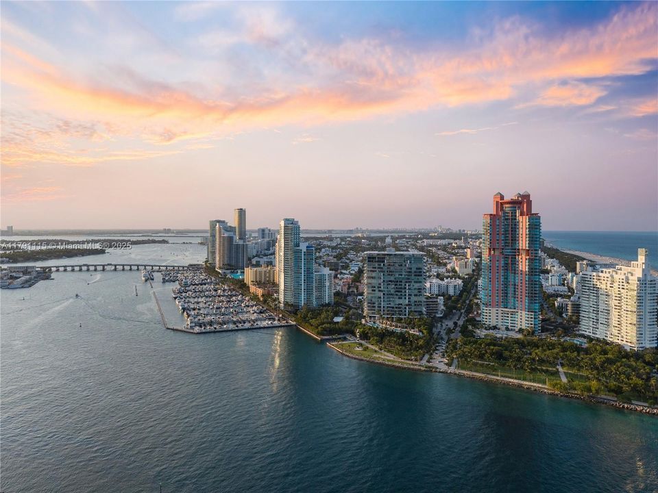 待售: $3,950,000 (3 贝兹, 2 浴室, 2355 平方英尺)