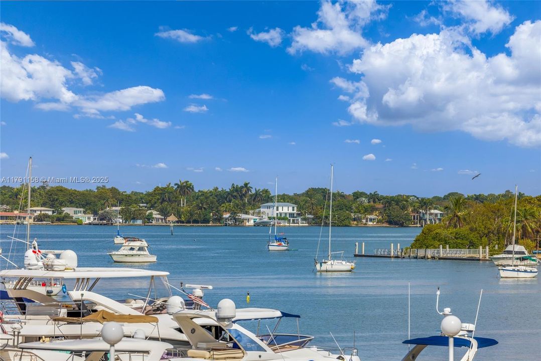 Недавно арендовано: $1,550 (0 спален, 1 ванн, 431 Квадратных фут)