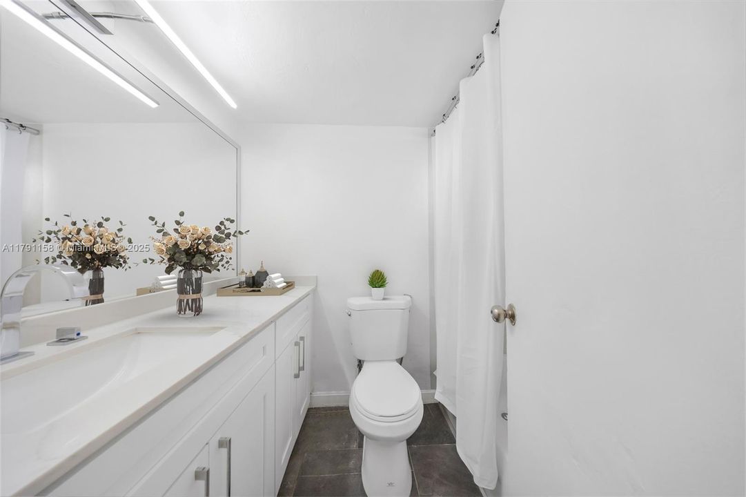 Недавно арендовано: $1,550 (0 спален, 1 ванн, 431 Квадратных фут)