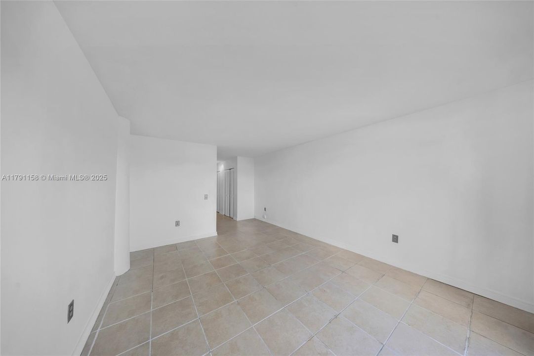 Недавно арендовано: $1,550 (0 спален, 1 ванн, 431 Квадратных фут)