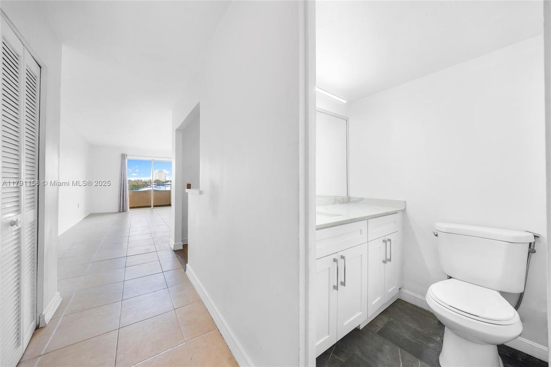 Недавно арендовано: $1,550 (0 спален, 1 ванн, 431 Квадратных фут)