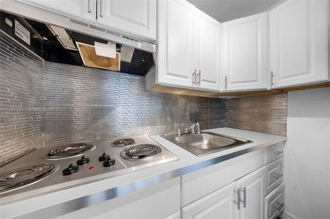 Недавно арендовано: $1,550 (0 спален, 1 ванн, 431 Квадратных фут)