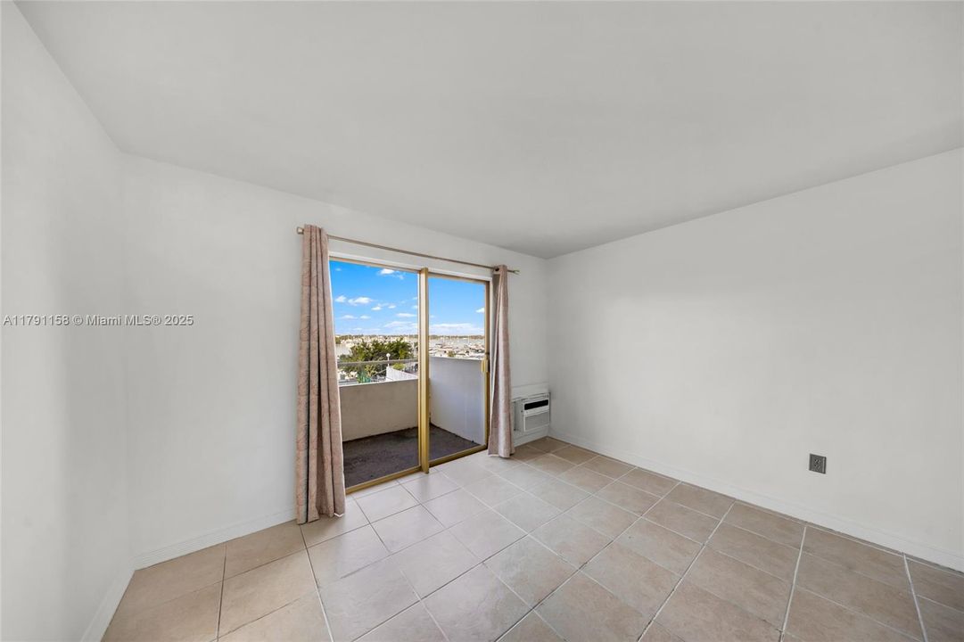 Недавно арендовано: $1,550 (0 спален, 1 ванн, 431 Квадратных фут)