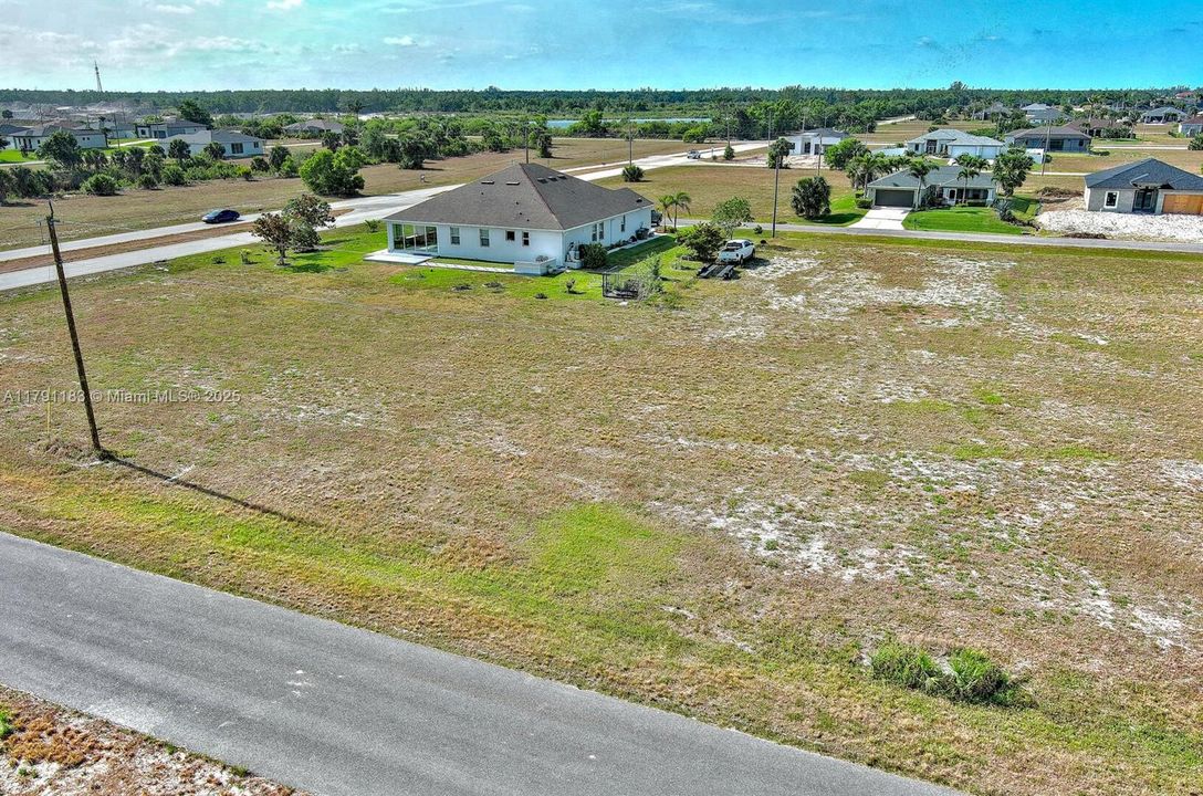 待售: $73,000 (0.34 acres)