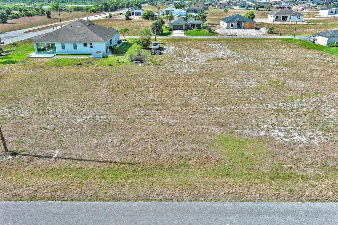 待售: $73,000 (0.34 acres)