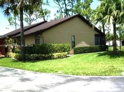 合同活跃: $215,000 (3 贝兹, 2 浴室, 1298 平方英尺)