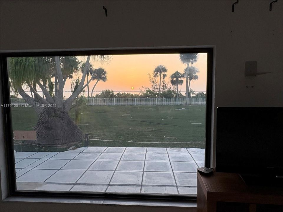 For Rent: $4,390 (3 beds, 3 baths, 3298 Square Feet)