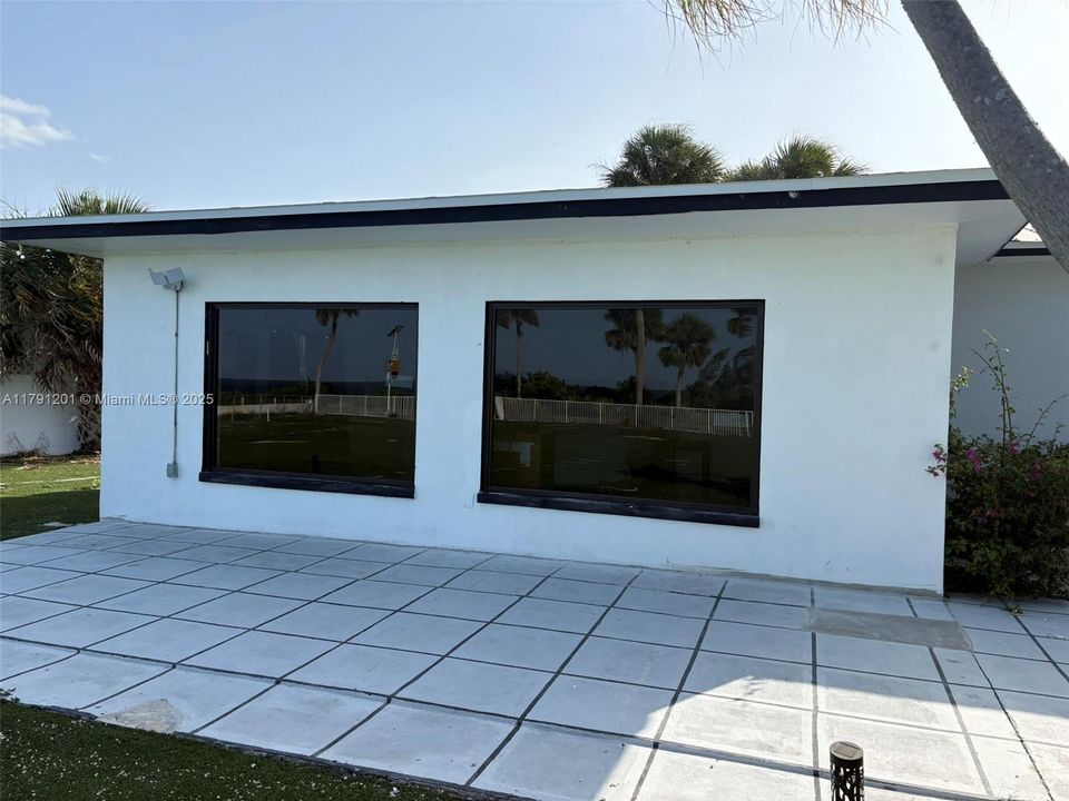 For Rent: $4,390 (3 beds, 3 baths, 3298 Square Feet)