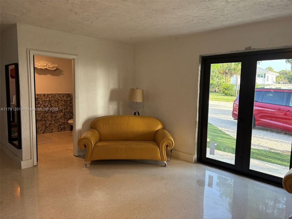 For Rent: $4,390 (3 beds, 3 baths, 3298 Square Feet)