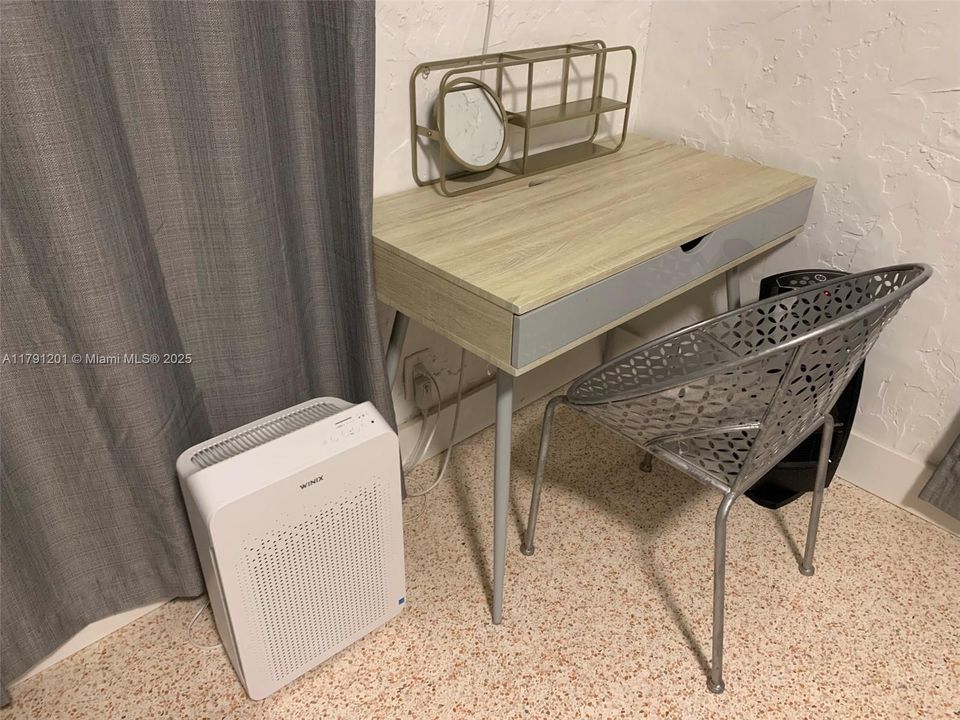 For Rent: $4,390 (3 beds, 3 baths, 3298 Square Feet)