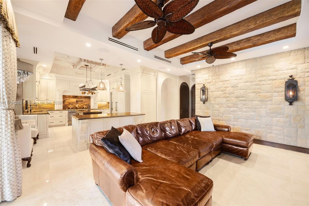 For Rent: $28,000 (5 beds, 5 baths, 3882 Square Feet)