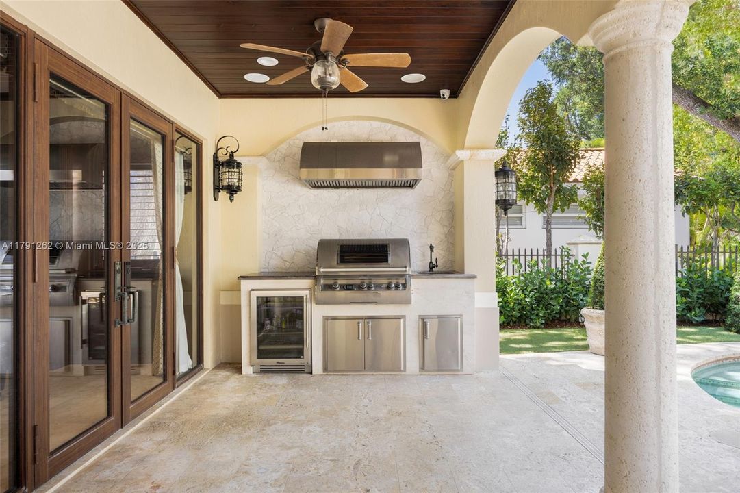 For Rent: $28,000 (5 beds, 5 baths, 3882 Square Feet)