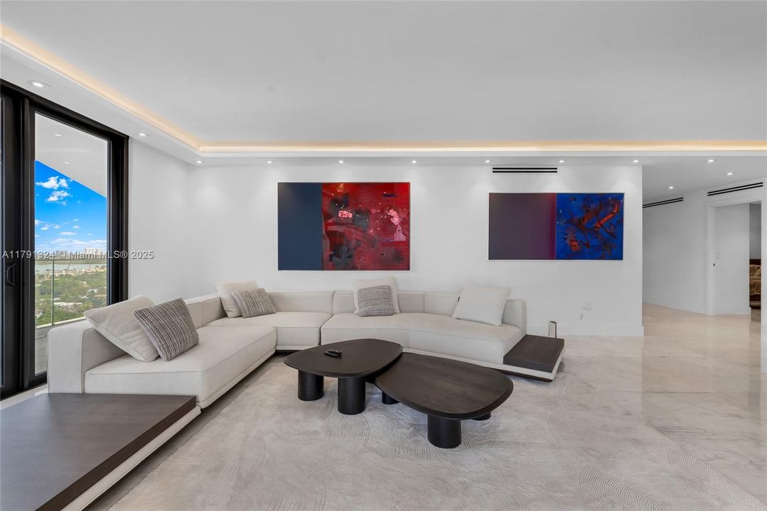 待售: $3,500,000 (3 贝兹, 3 浴室, 1968 平方英尺)