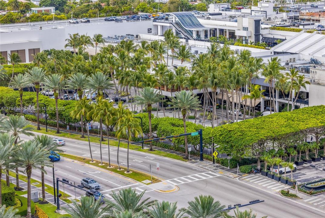 待售: $3,500,000 (3 贝兹, 3 浴室, 1968 平方英尺)