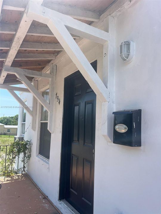 Recently Rented: $1,424 (1 beds, 1 baths, 900 Square Feet)