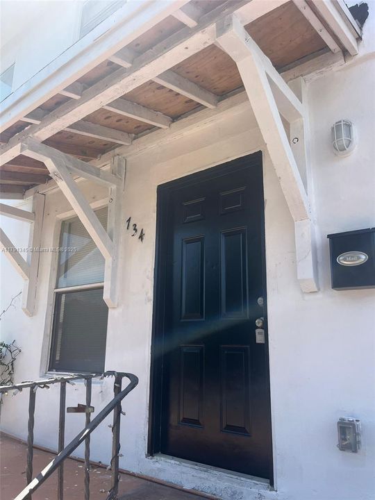 Recently Rented: $1,424 (1 beds, 1 baths, 900 Square Feet)