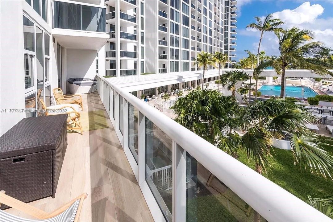 Vendido Recientemente: $1,245,000 (2 camas, 2 baños, 1056 Pies cuadrados)