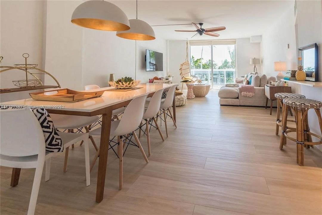 Vendido Recientemente: $1,245,000 (2 camas, 2 baños, 1056 Pies cuadrados)