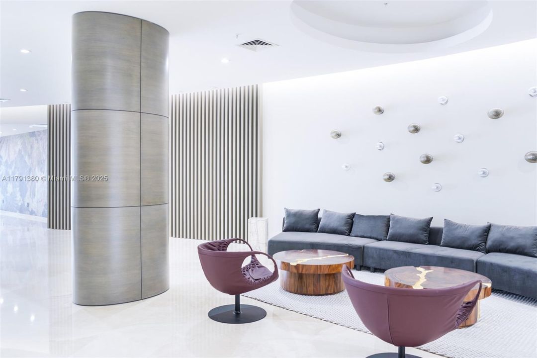 Vendido Recientemente: $1,245,000 (2 camas, 2 baños, 1056 Pies cuadrados)