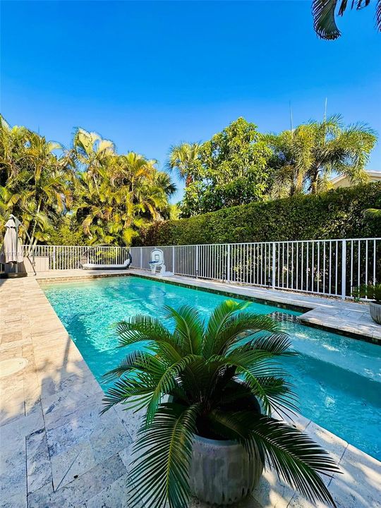 最近售出: $748,995 (3 贝兹, 2 浴室, 1609 平方英尺)