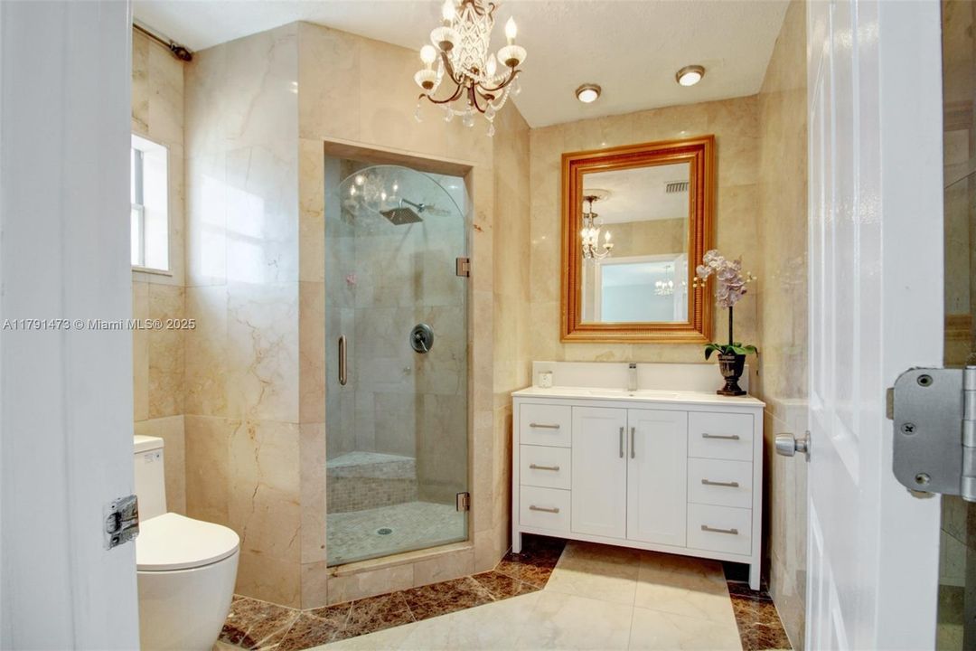 Recientemente alquilado: $4,700 (3 camas, 2 baños, 2127 Pies cuadrados)