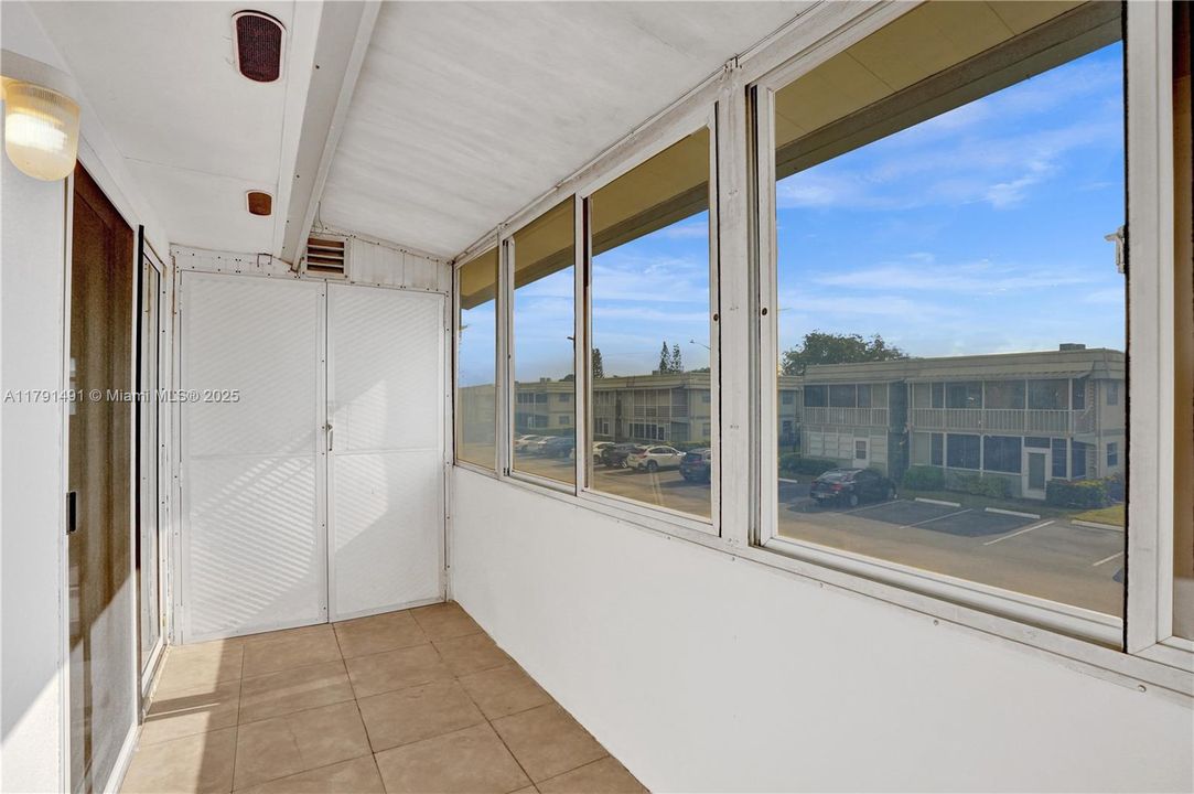 Vendido Recientemente: $75,000 (1 camas, 1 baños, 720 Pies cuadrados)