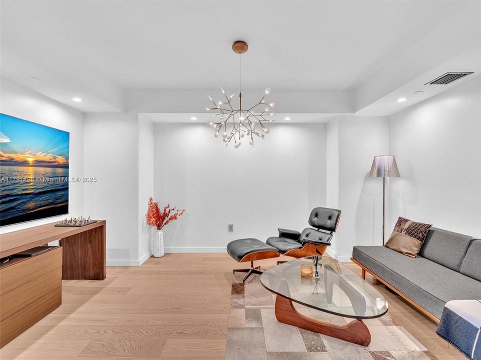 For Sale: $2,450,000 (3 beds, 3 baths, 3274 Square Feet)