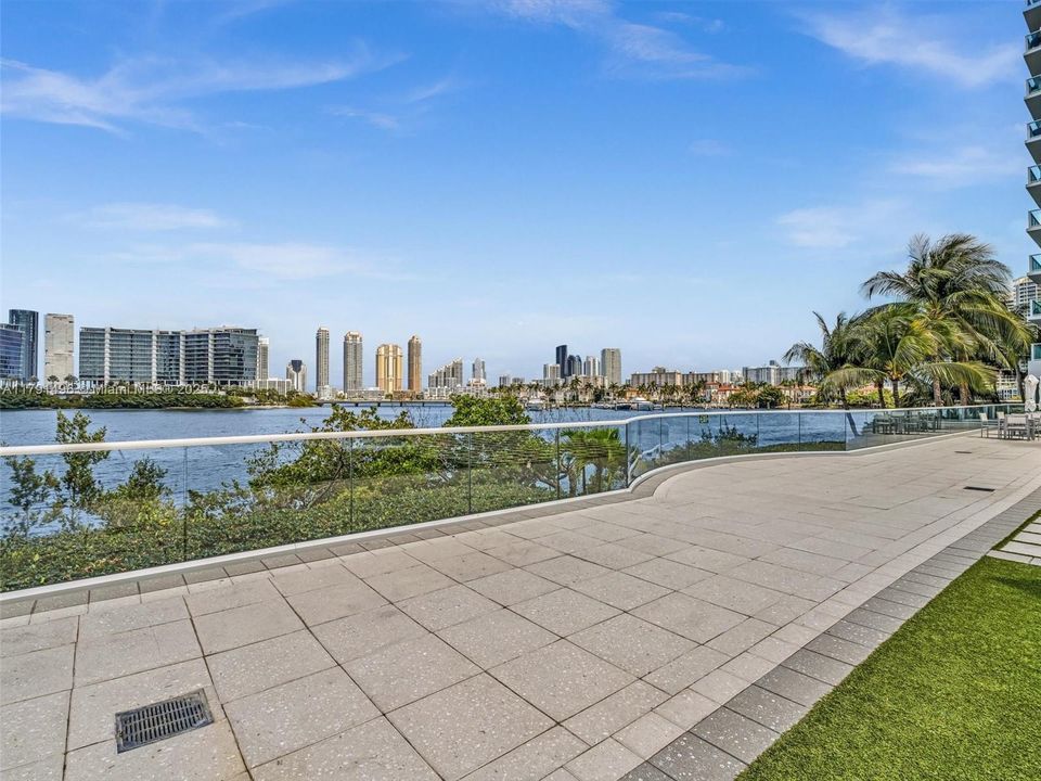 For Sale: $2,450,000 (3 beds, 3 baths, 3274 Square Feet)