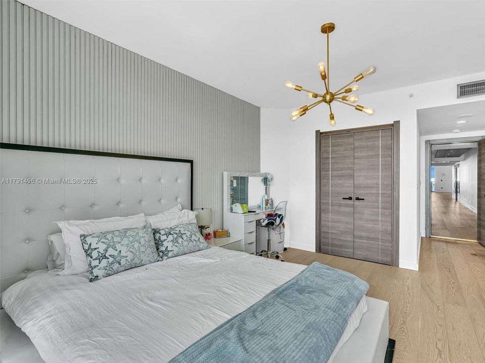 For Sale: $2,450,000 (3 beds, 3 baths, 3274 Square Feet)