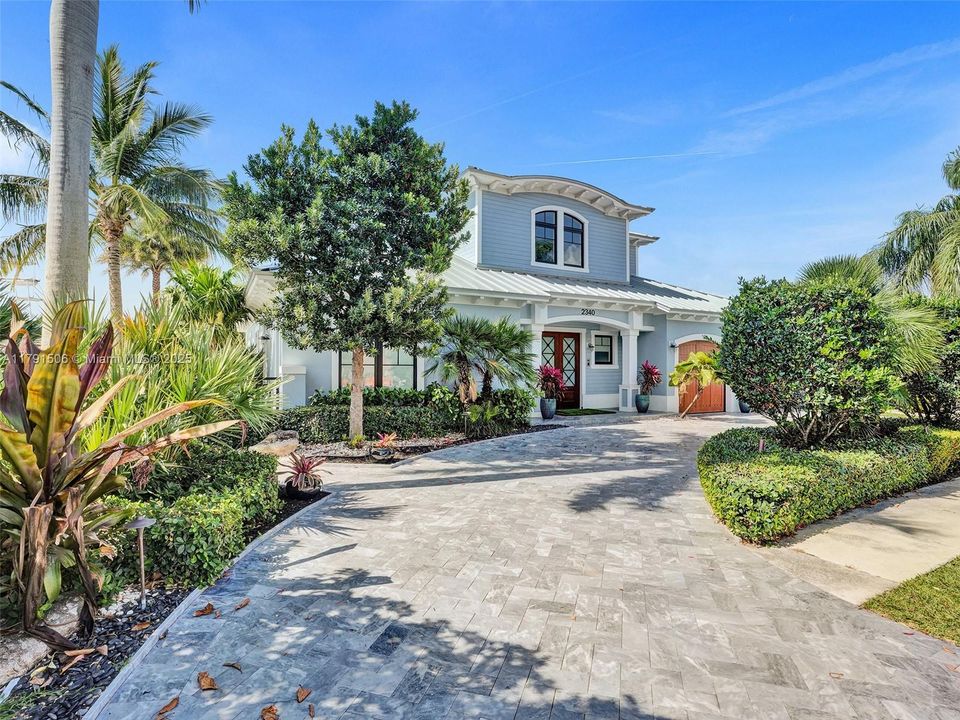 For Sale: $5,295,000 (4 beds, 3 baths, 3478 Square Feet)