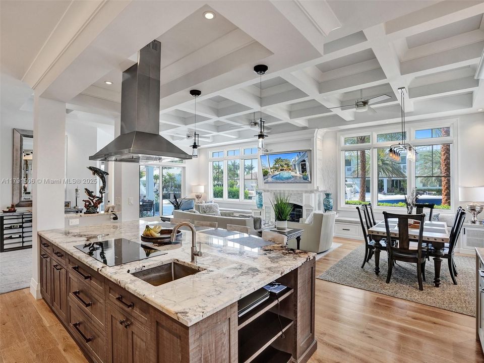 For Sale: $5,295,000 (4 beds, 3 baths, 3478 Square Feet)