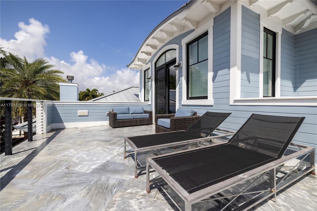 For Sale: $5,295,000 (4 beds, 3 baths, 3478 Square Feet)