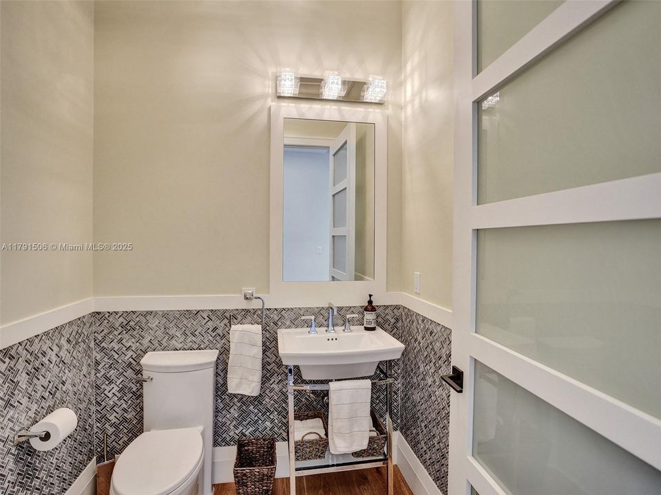 For Sale: $5,295,000 (4 beds, 3 baths, 3478 Square Feet)