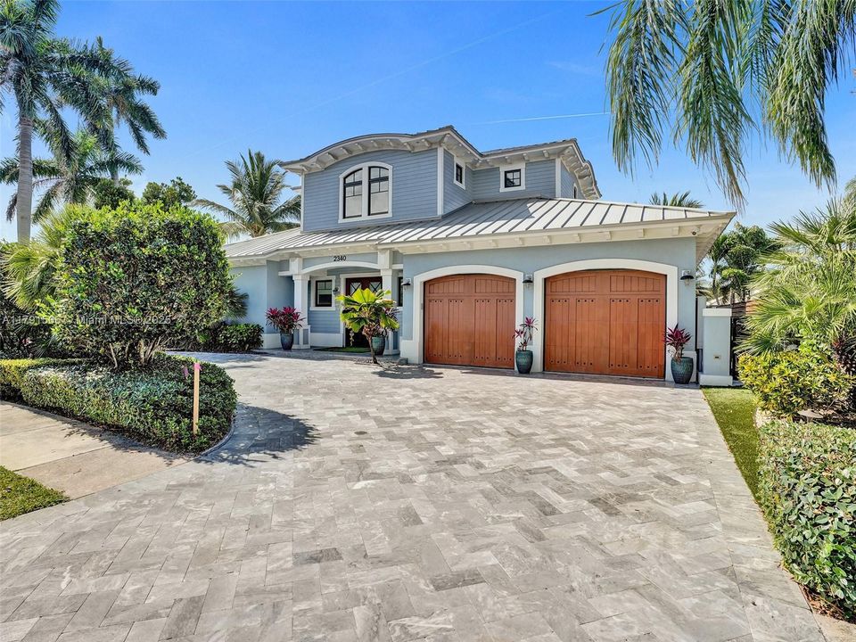 For Sale: $5,295,000 (4 beds, 3 baths, 3478 Square Feet)