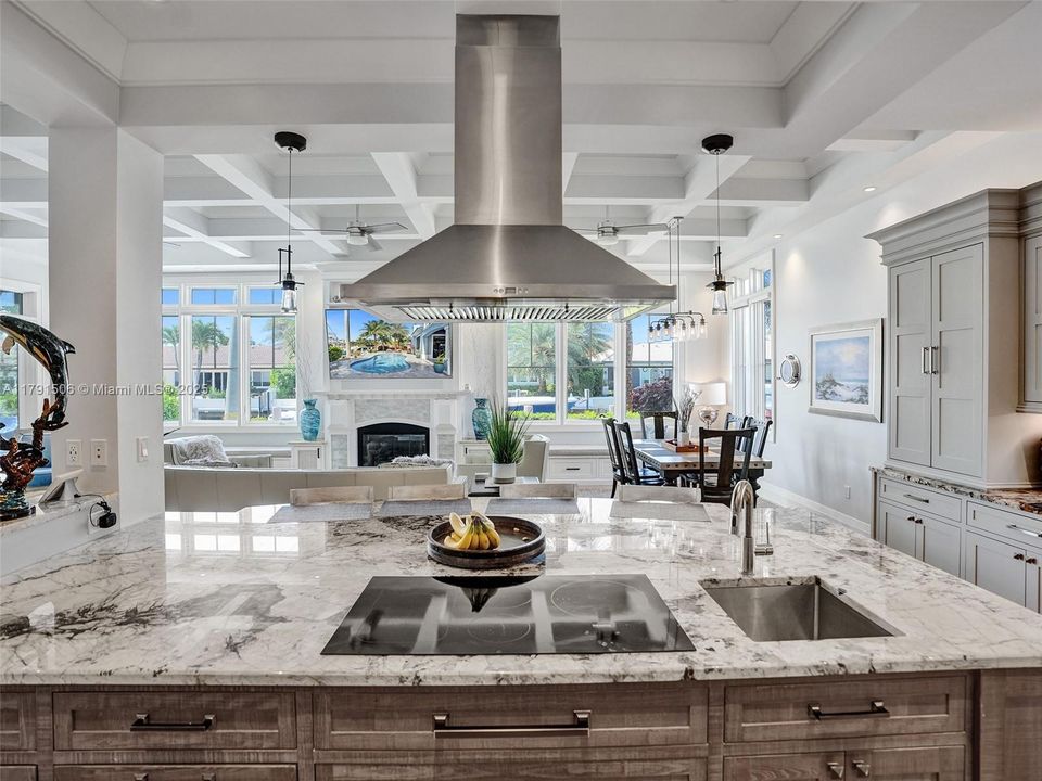 For Sale: $5,295,000 (4 beds, 3 baths, 3478 Square Feet)