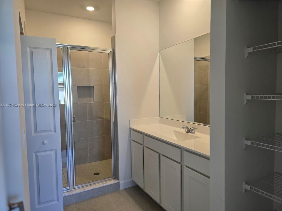 Недавно арендовано: $2,290 (3 спален, 2 ванн, 0 Квадратных фут)