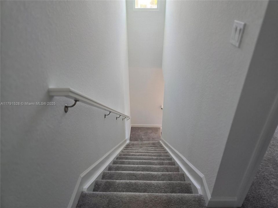 Недавно арендовано: $2,290 (3 спален, 2 ванн, 0 Квадратных фут)