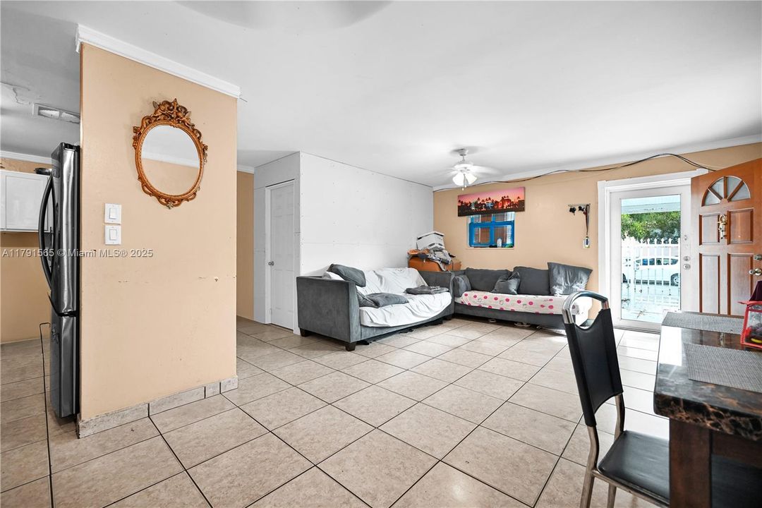 Недавно продано: $1,875,000 (0 спален, 0 ванн, 2264 Квадратных фут)