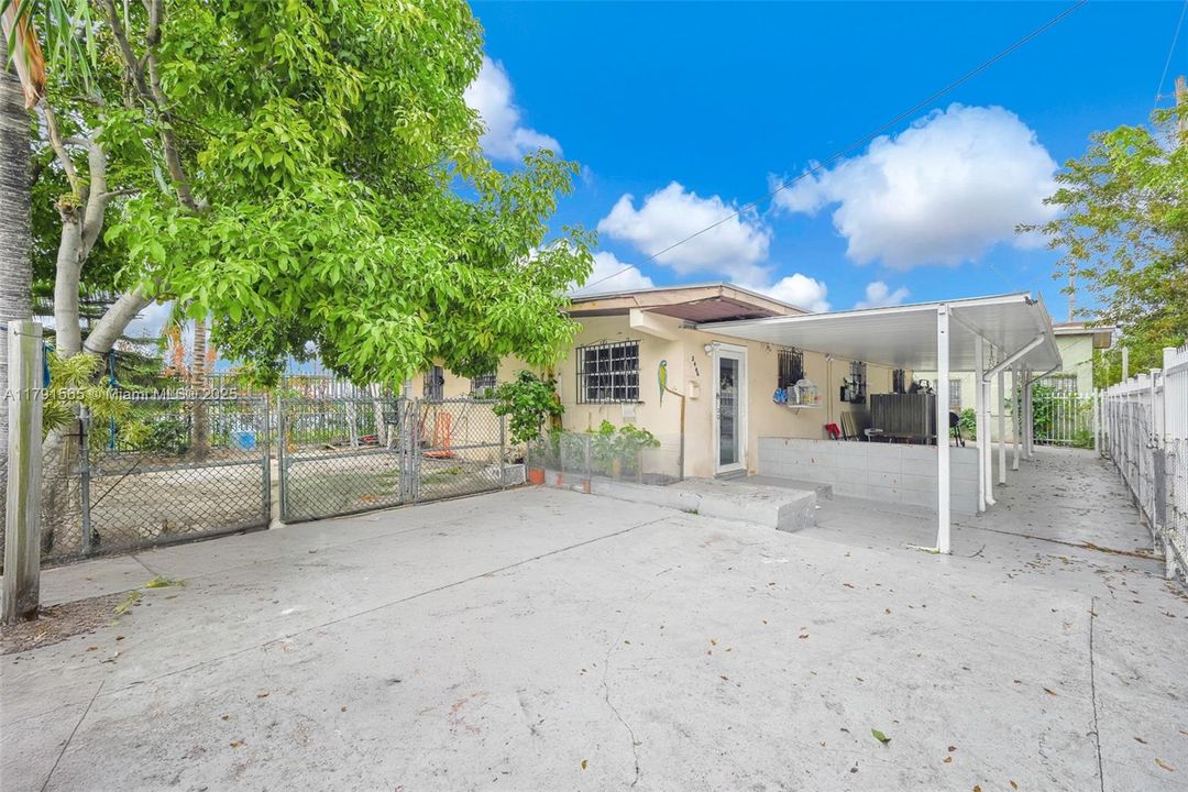 Недавно продано: $1,875,000 (0 спален, 0 ванн, 2264 Квадратных фут)