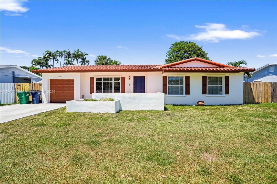 Recently Sold: $649,990 (3 beds, 2 baths, 1196 Square Feet)