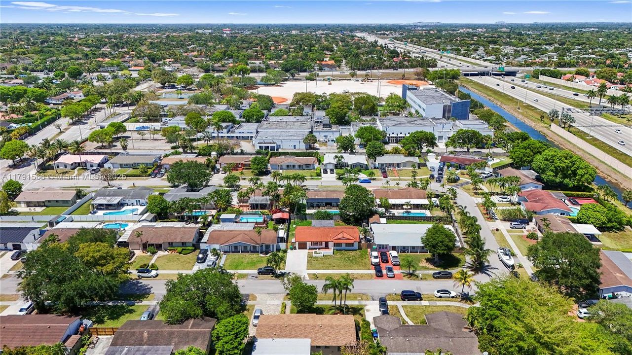 Recently Sold: $649,990 (3 beds, 2 baths, 1196 Square Feet)