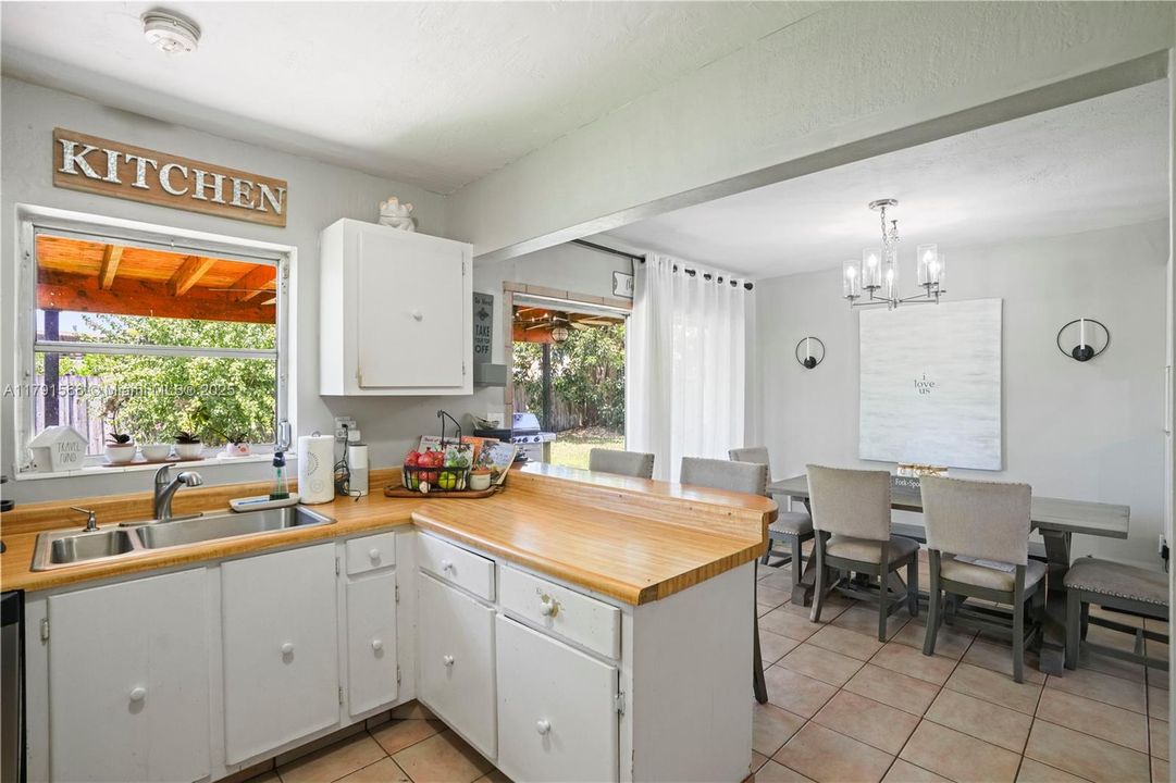 Recently Sold: $649,990 (3 beds, 2 baths, 1196 Square Feet)