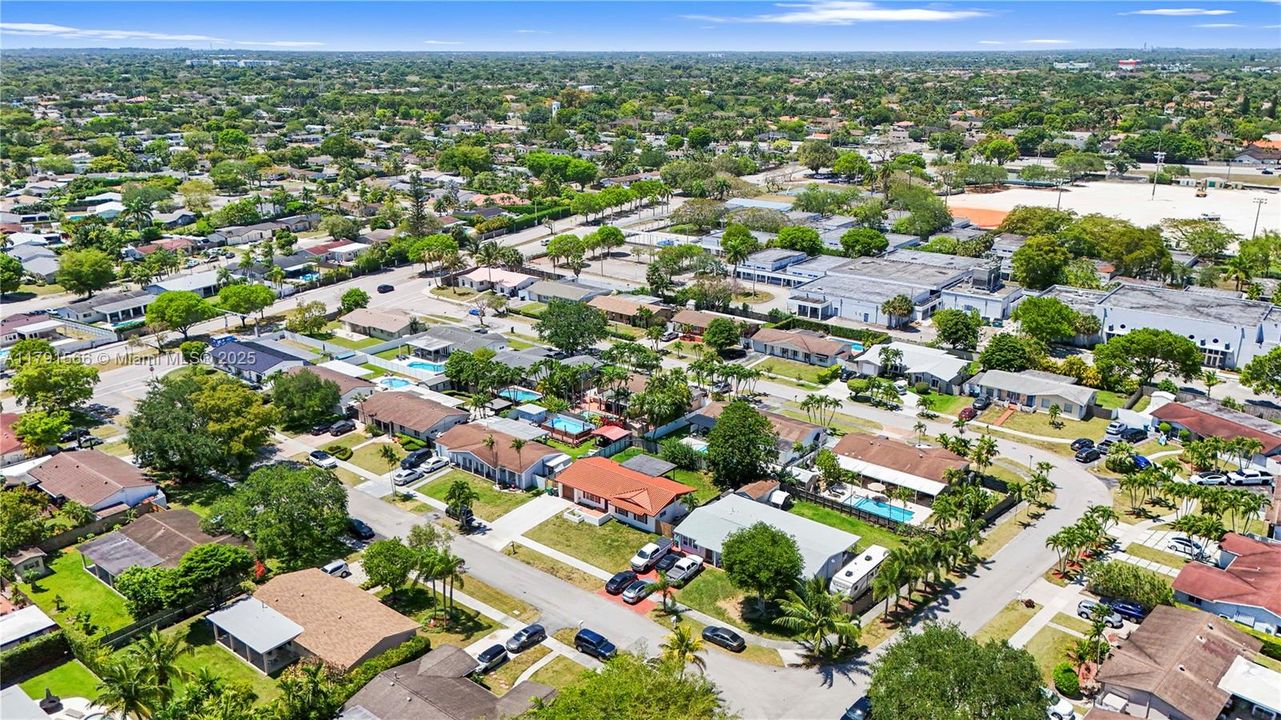 Recently Sold: $649,990 (3 beds, 2 baths, 1196 Square Feet)