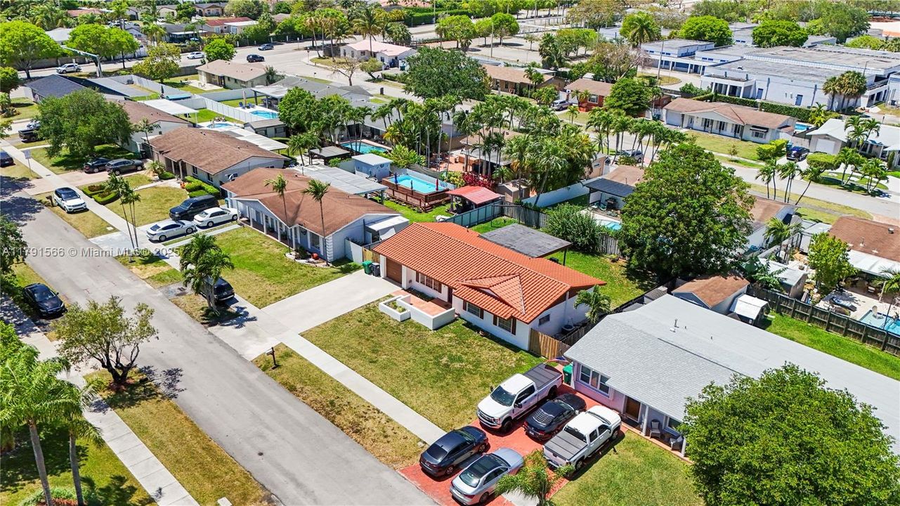 Recently Sold: $649,990 (3 beds, 2 baths, 1196 Square Feet)