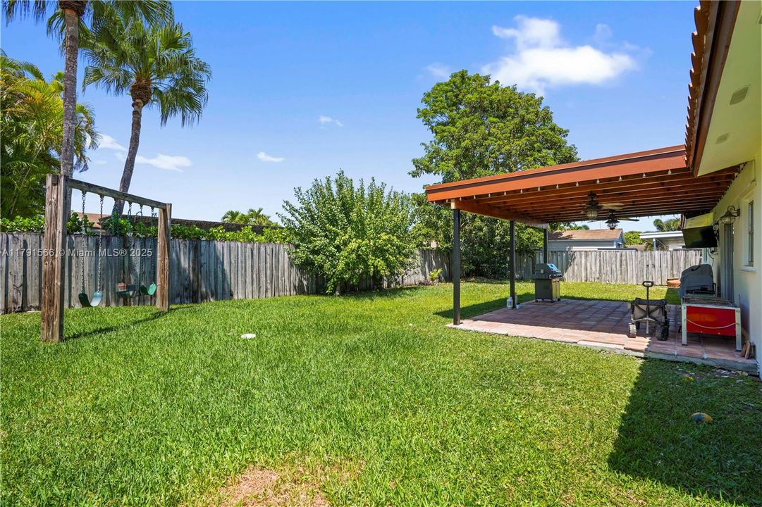 Recently Sold: $649,990 (3 beds, 2 baths, 1196 Square Feet)